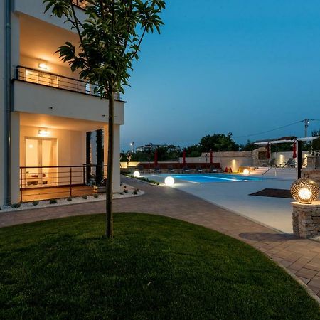 Villa Anja 1St Floor ペロイ エクステリア 写真